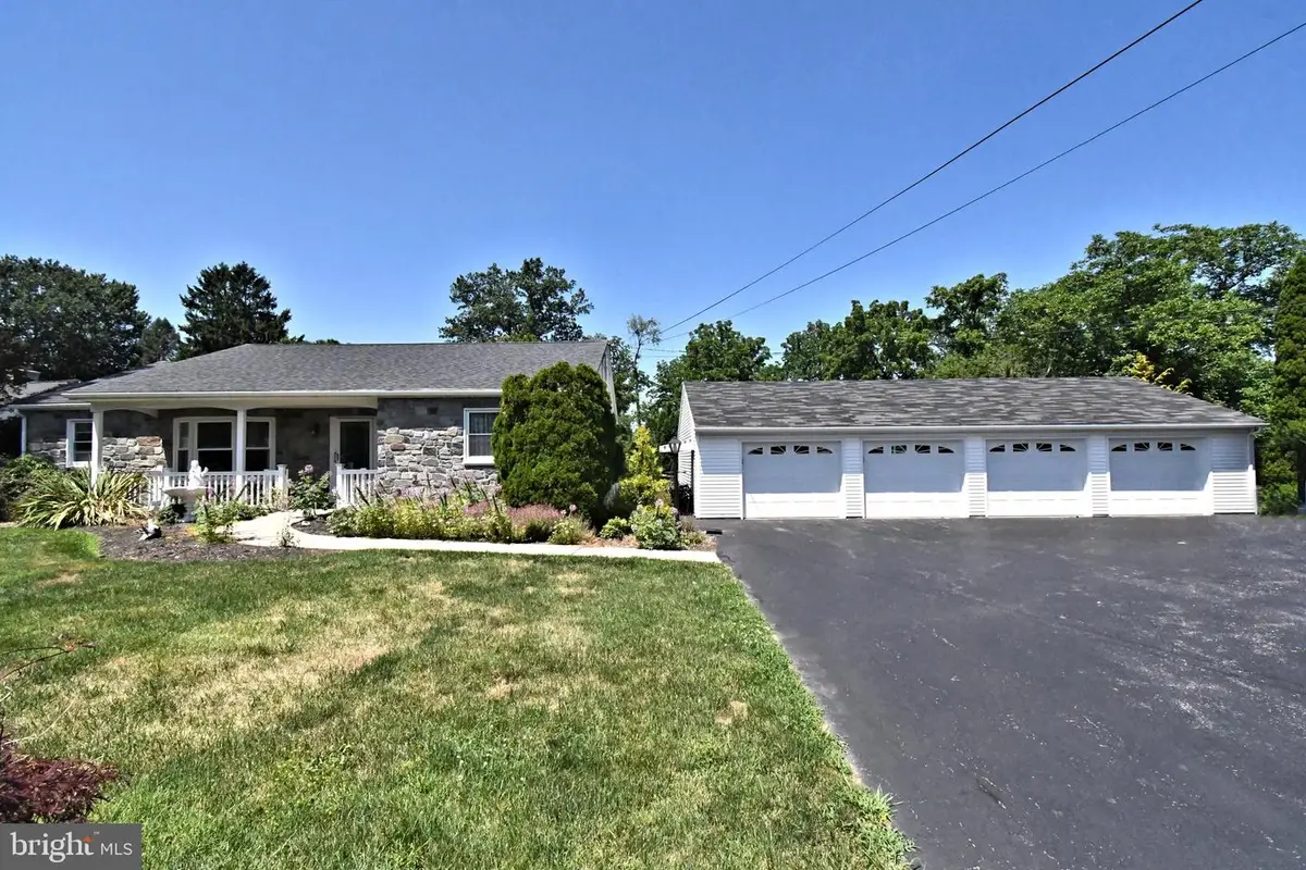 1207 Township Line Rd, Phoenixville, PA 19460 - #1