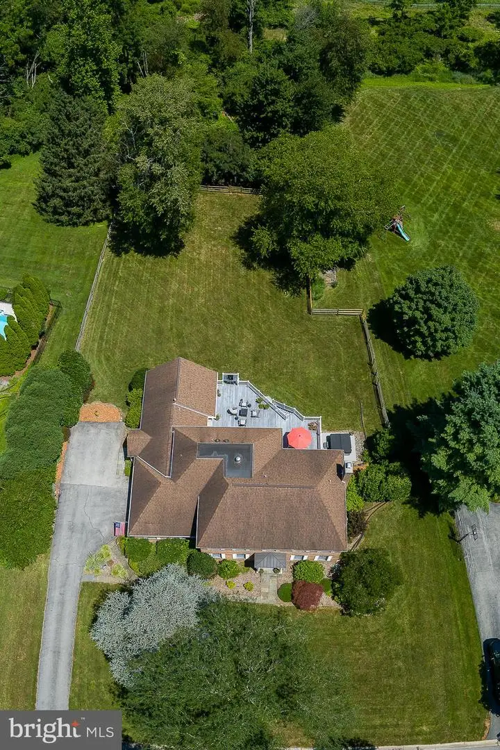 614 Thorncroft Dr, West Chester, PA 19380 - #2
