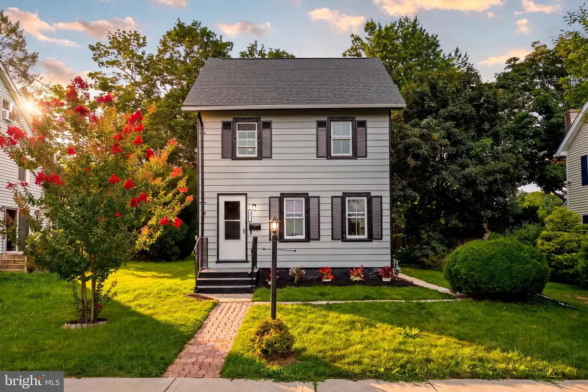 411 Franklin St, Oxford, PA 19363 - #1