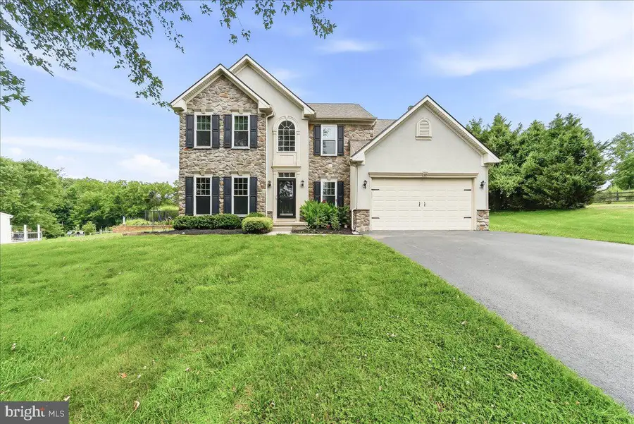 40 Caversham Dr, West Grove, PA 19390 - #2