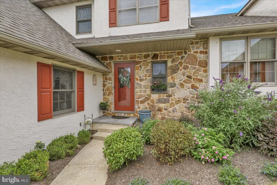 116 Steeplechase Dr, Elverson, PA 19520 - #3