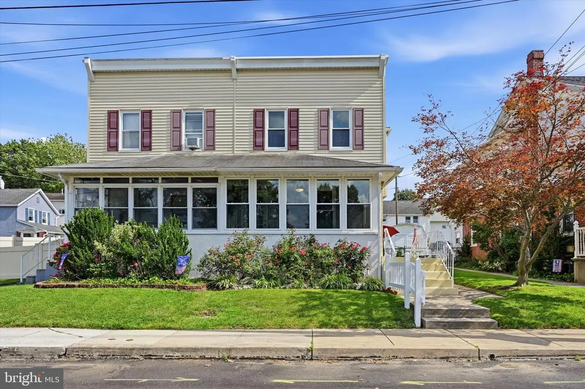 302 William St, Downingtown, PA 19335 - #1