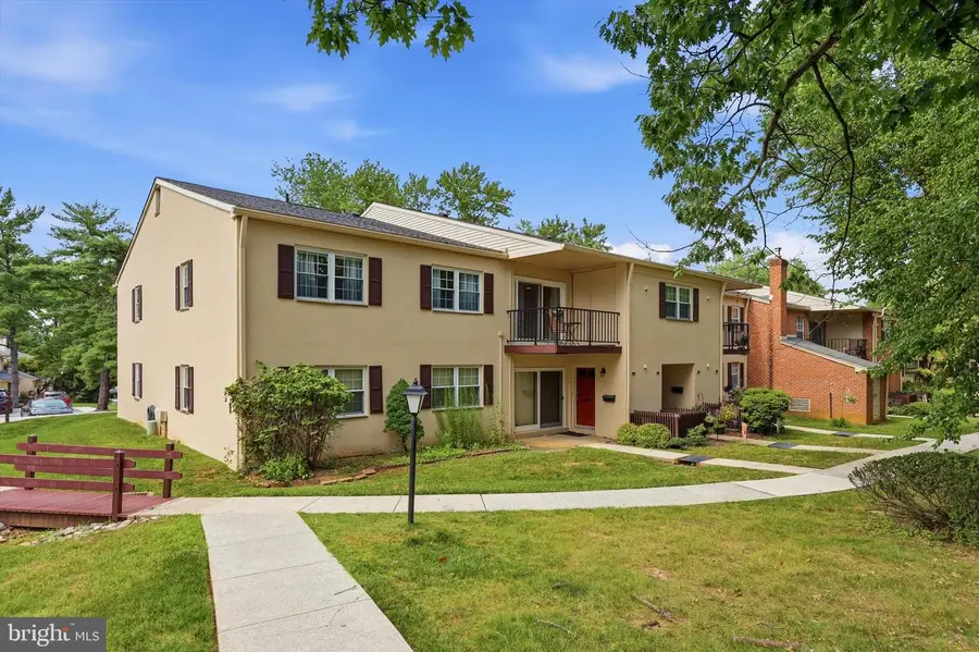 255 Old Forge Crossing, Devon, PA 19333 - #2