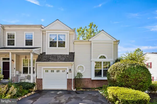 105 Longwood Ct, MALVERN, PA 19355