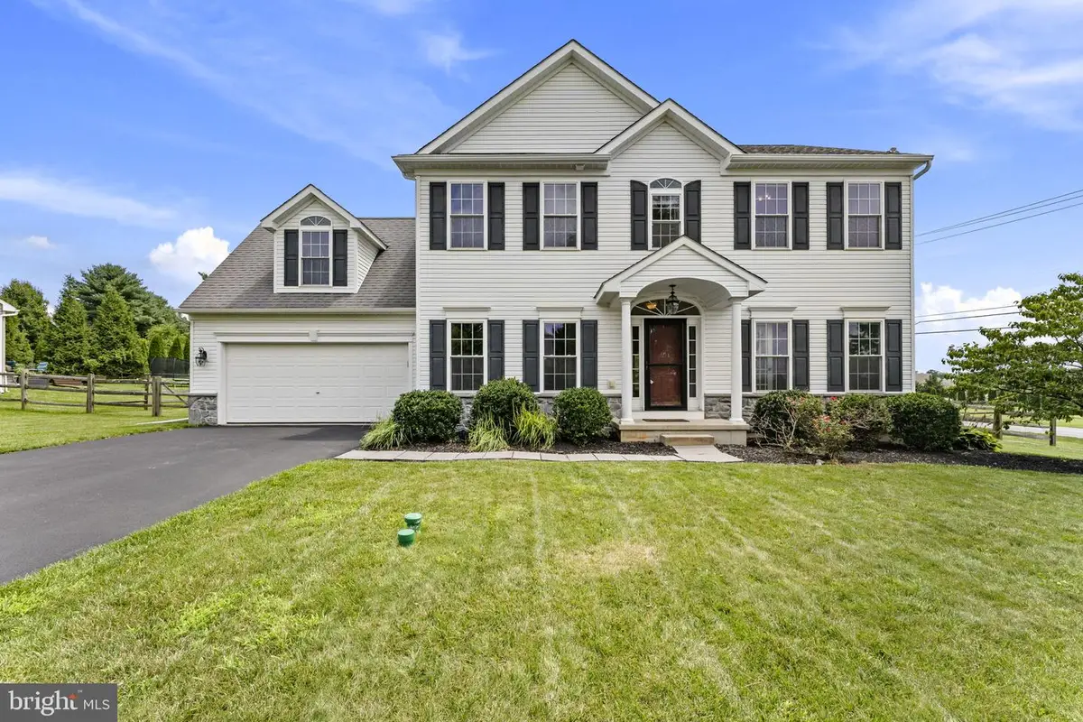 302 Redbud Dr, Oxford, PA 19363 - #1