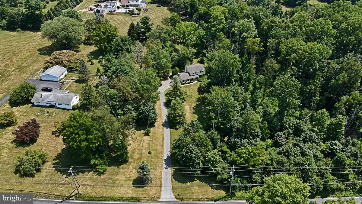 1200 N Manor Rd, Honey Brook, PA 19344 - #1