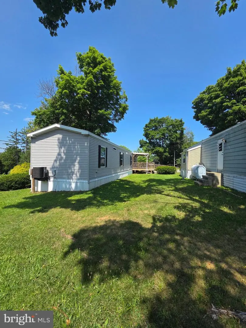 860 Latshaw Rd, Spring City, PA 19475 - #3