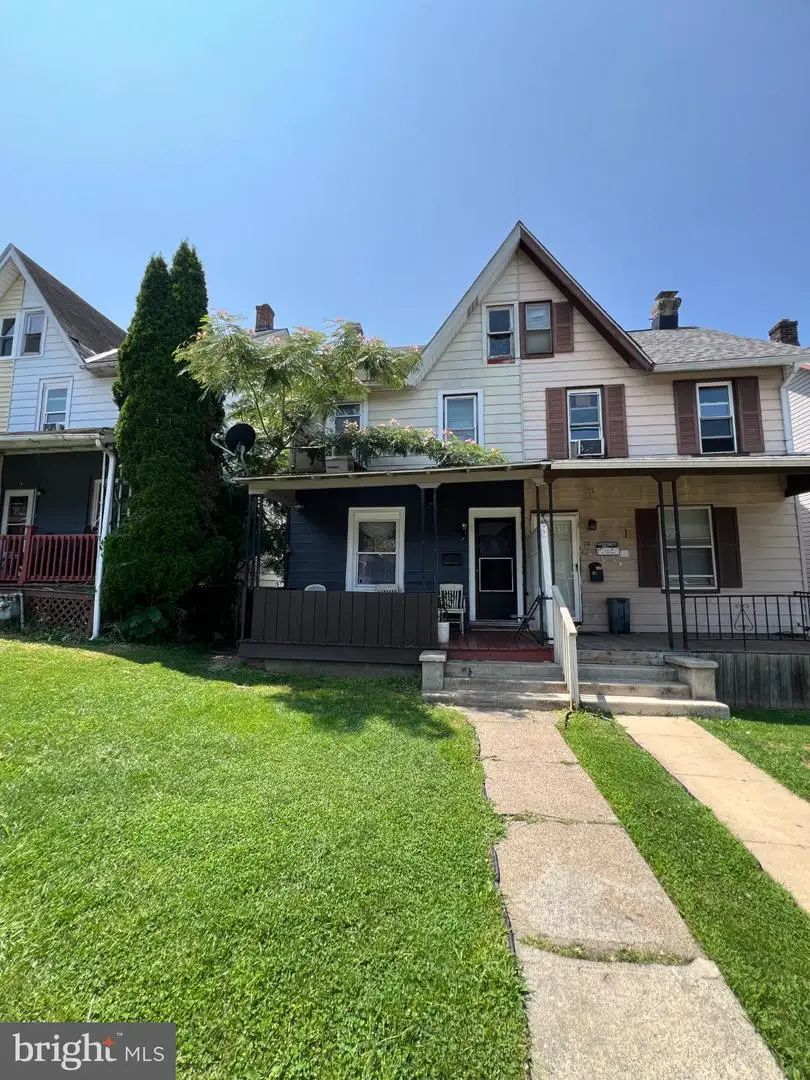 76 Virginia Ave, Coatesville, PA 19320 - #1