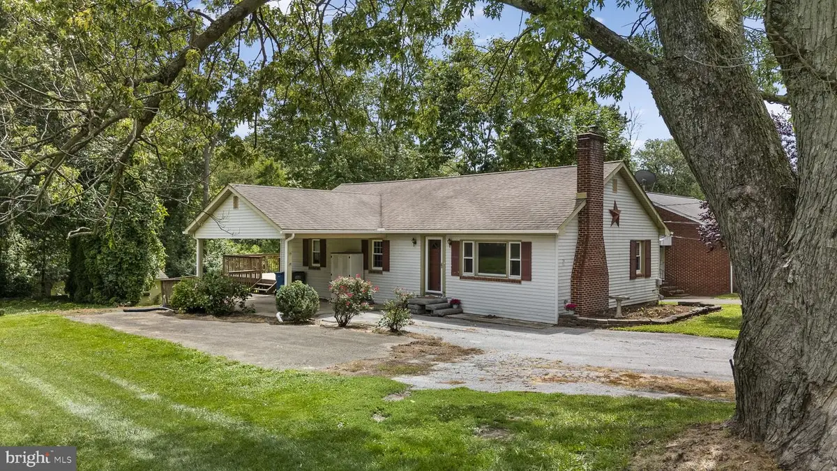 54 W Locust St, Oxford, PA 19363 - #1