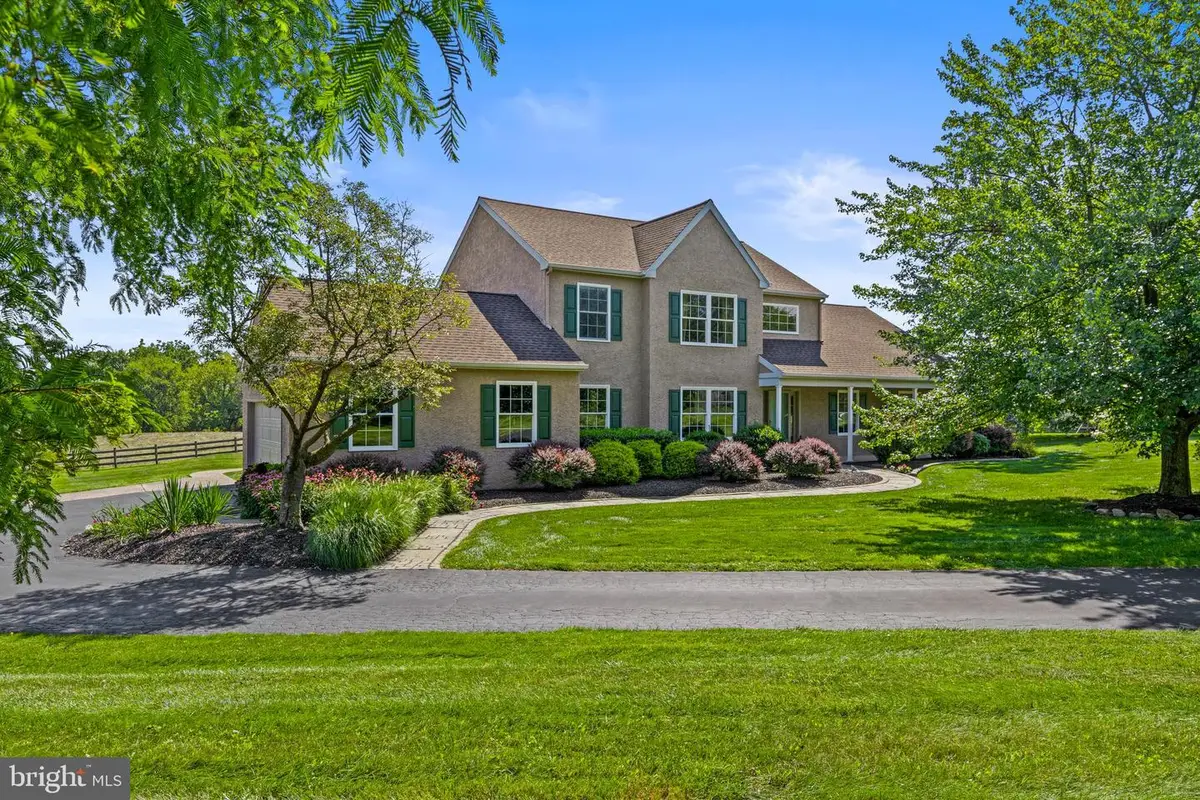 6 E Hunter Creek Ln, West Grove, PA 19390 - #1