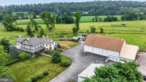1505 W Kings Hwy, GAP, PA 17527