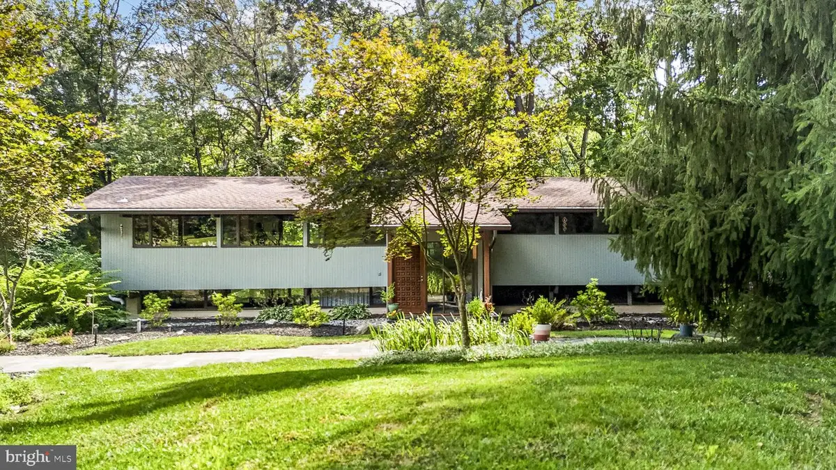 120 Round Hill Rd, Kennett Square, PA 19348 - #1