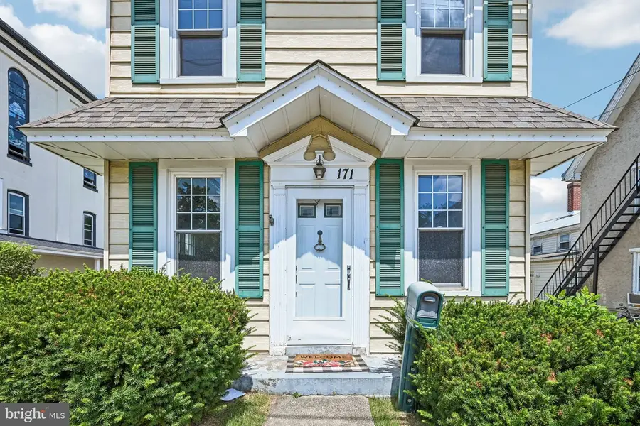 171 Chestnut St, Spring City, PA 19475 - #2