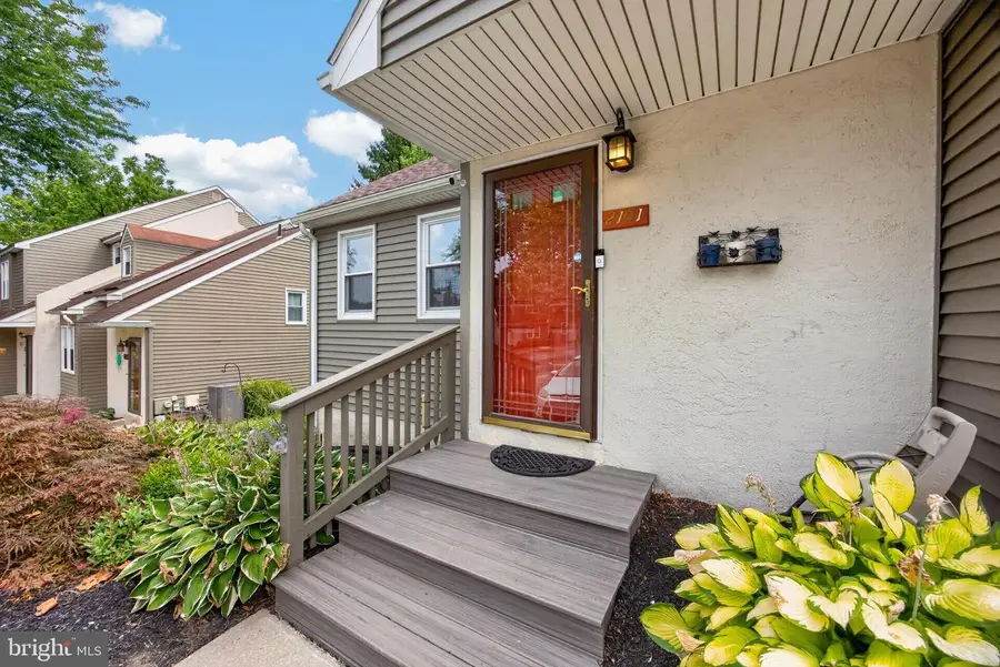 2101 Bridgewater Ct, Chester Springs, PA 19425 - #2