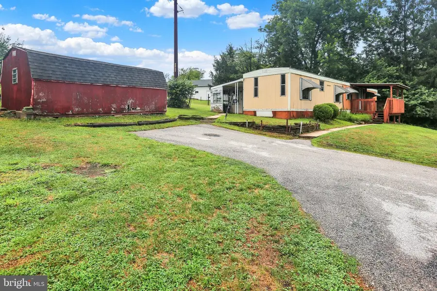 828 Spring City Rd, Phoenixville, PA 19460 - #2