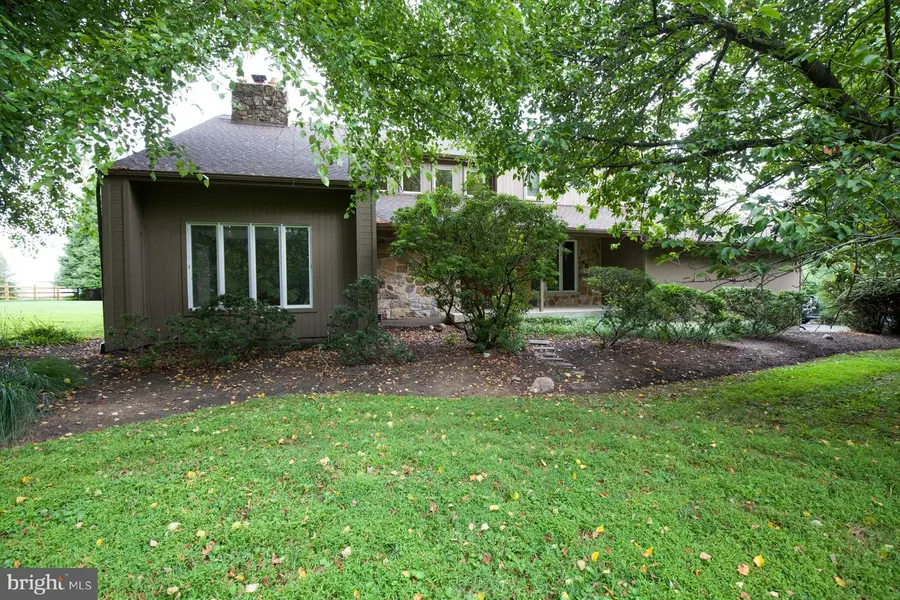1400 Hickory Hill Rd, Chadds Ford, PA 19317 - #2