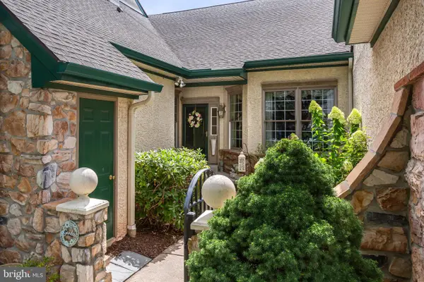 1745 Yardley Dr, WEST CHESTER, PA 19380