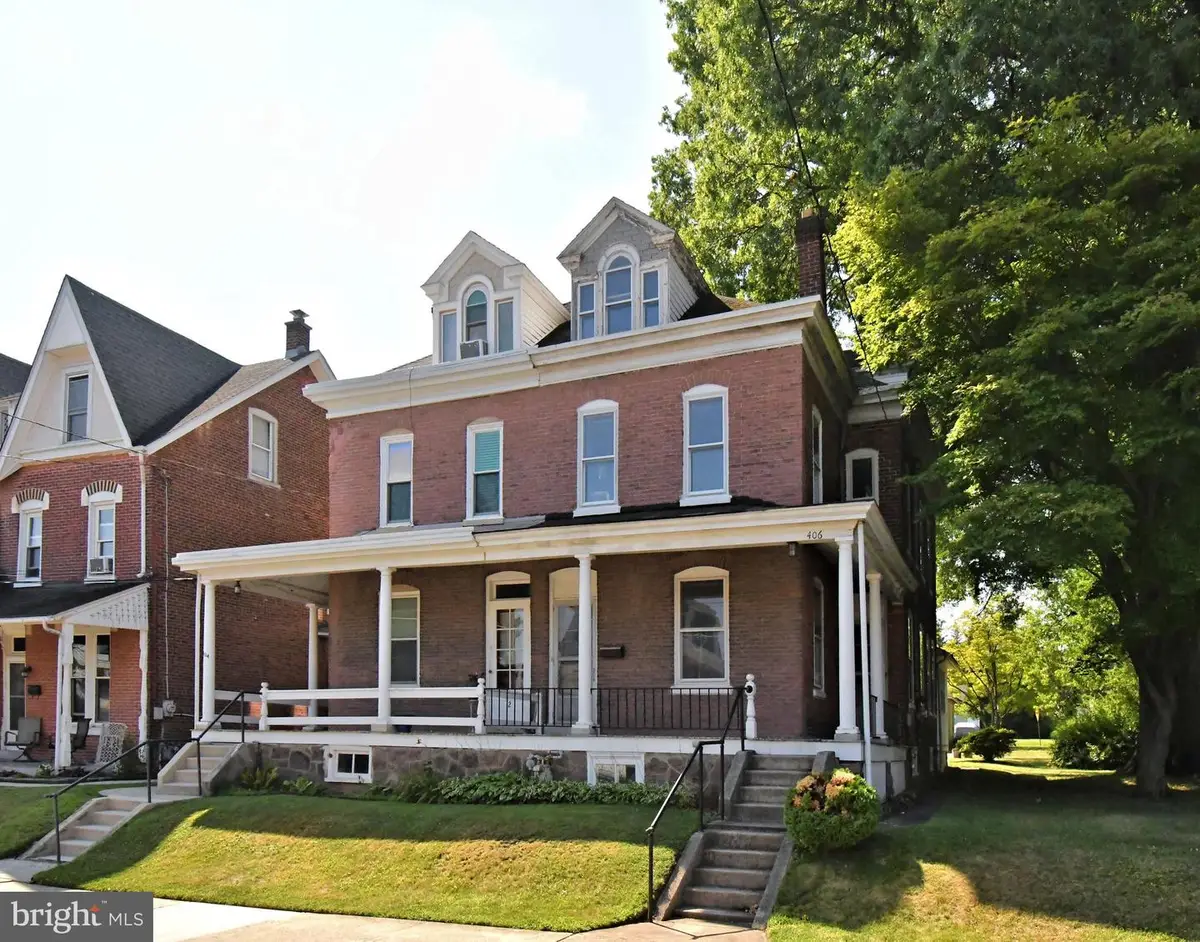 406 Broad St, Spring City, PA 19475 - #1