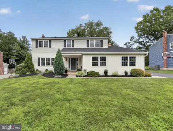 75 Hawthorne Ln, PHOENIXVILLE, PA 19460