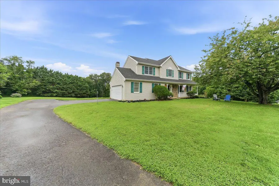 207 Veterans Dr, Nottingham, PA 19362 - #2