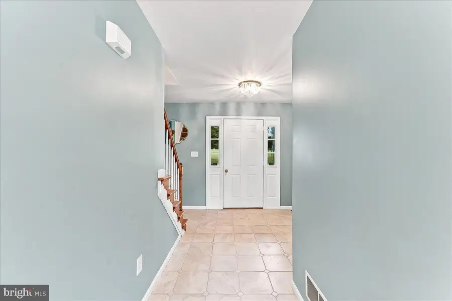 207 Veterans Dr, Nottingham, PA 19362 - #3