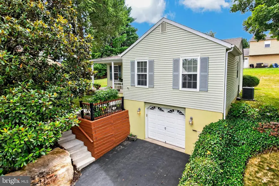 14 Windemere Ct, Downingtown, PA 19335 - #2