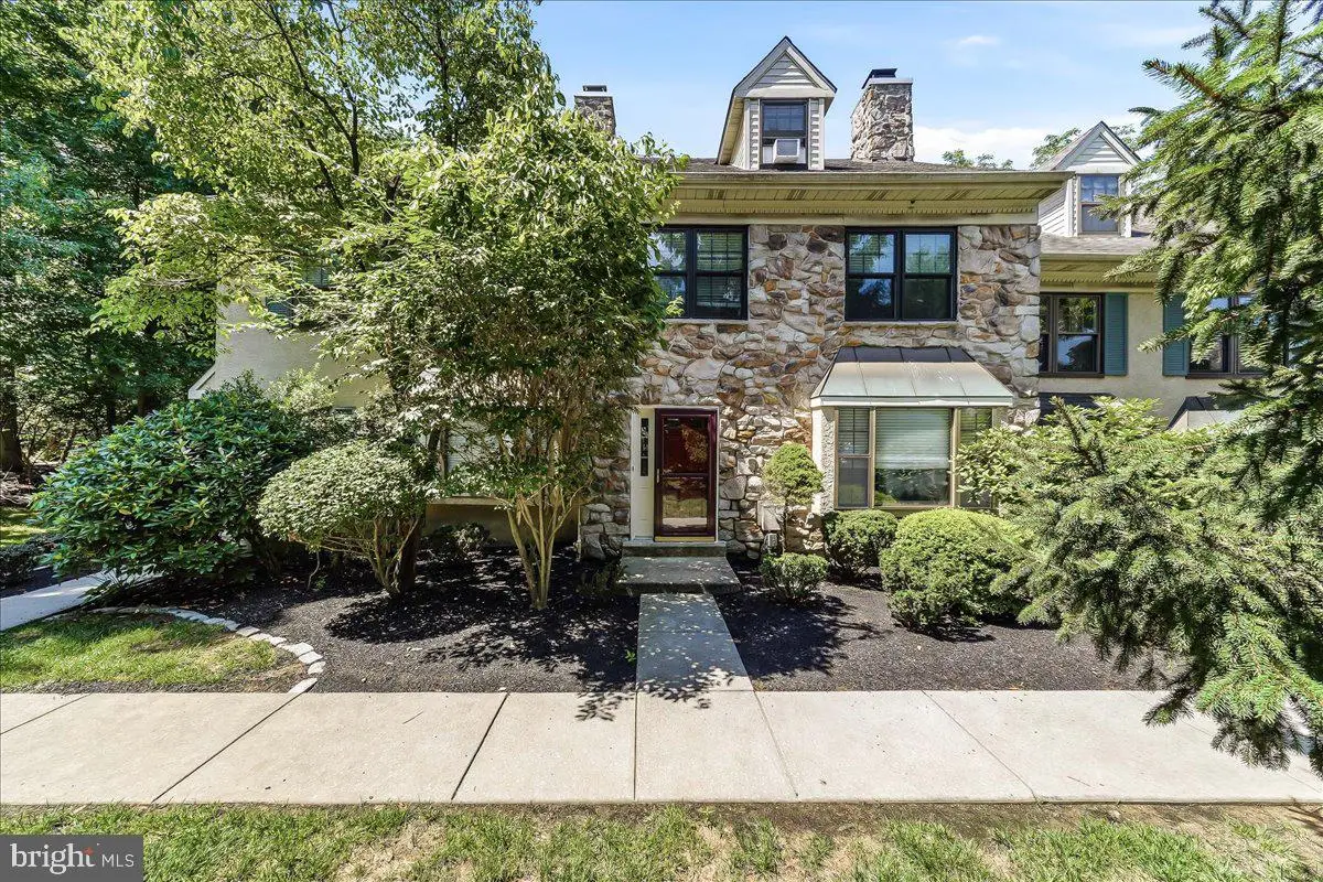 14 Algonquin Ct, Chesterbrook, PA 19087 - #1