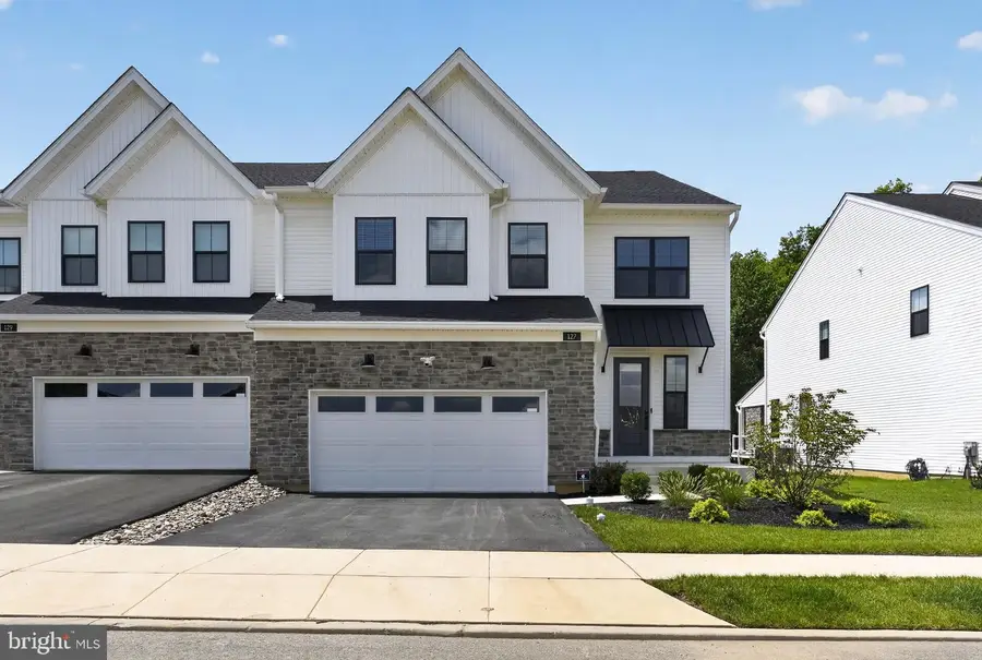 127 Alroy Rd, Malvern, PA 19355 - #2