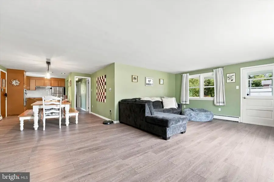 601 New St, Spring City, PA 19475 - #2