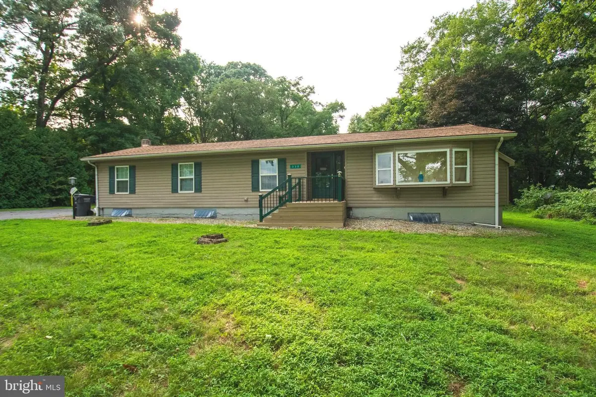 330 Brick Rd, Oxford, PA 19363 - #1