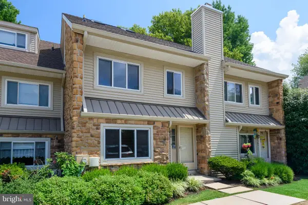 416 Cannon Ct, CHESTERBROOK, PA 19087