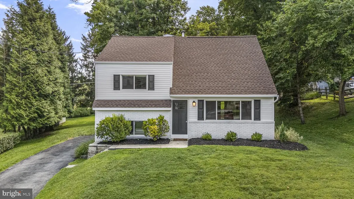 28 Jacqueline Dr, Paoli, PA 19301 - #1