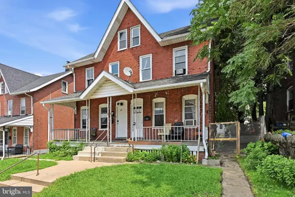 73 S 6th Ave, COATESVILLE, PA 19320