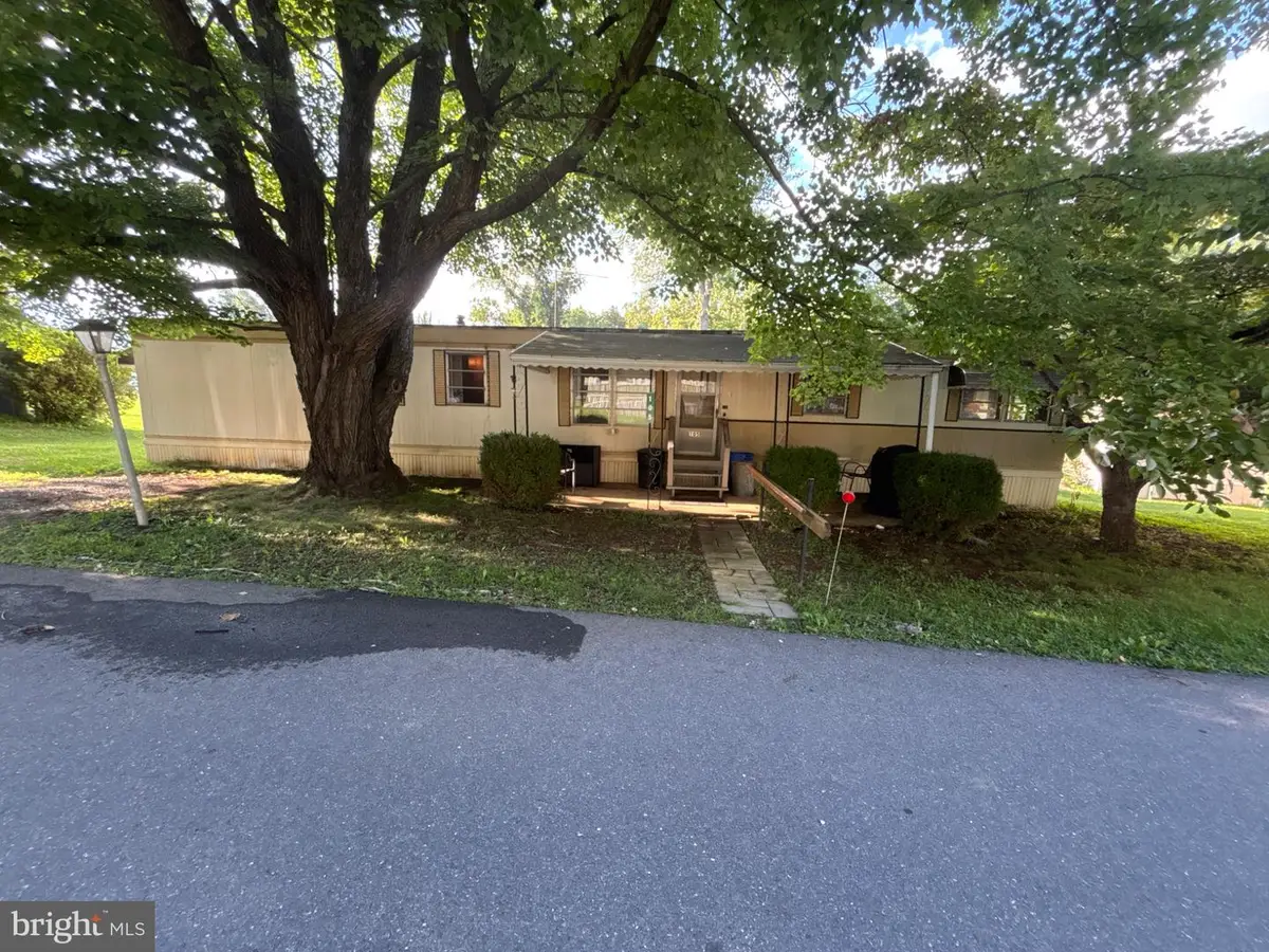105 Azalea Cir., Honey Brook, PA 19344 - #1