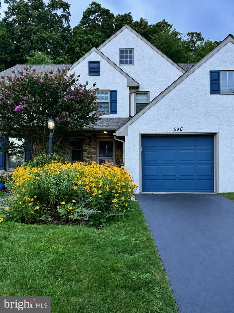 546 Kennelwoods Dr, Elverson, PA 19520 - #1