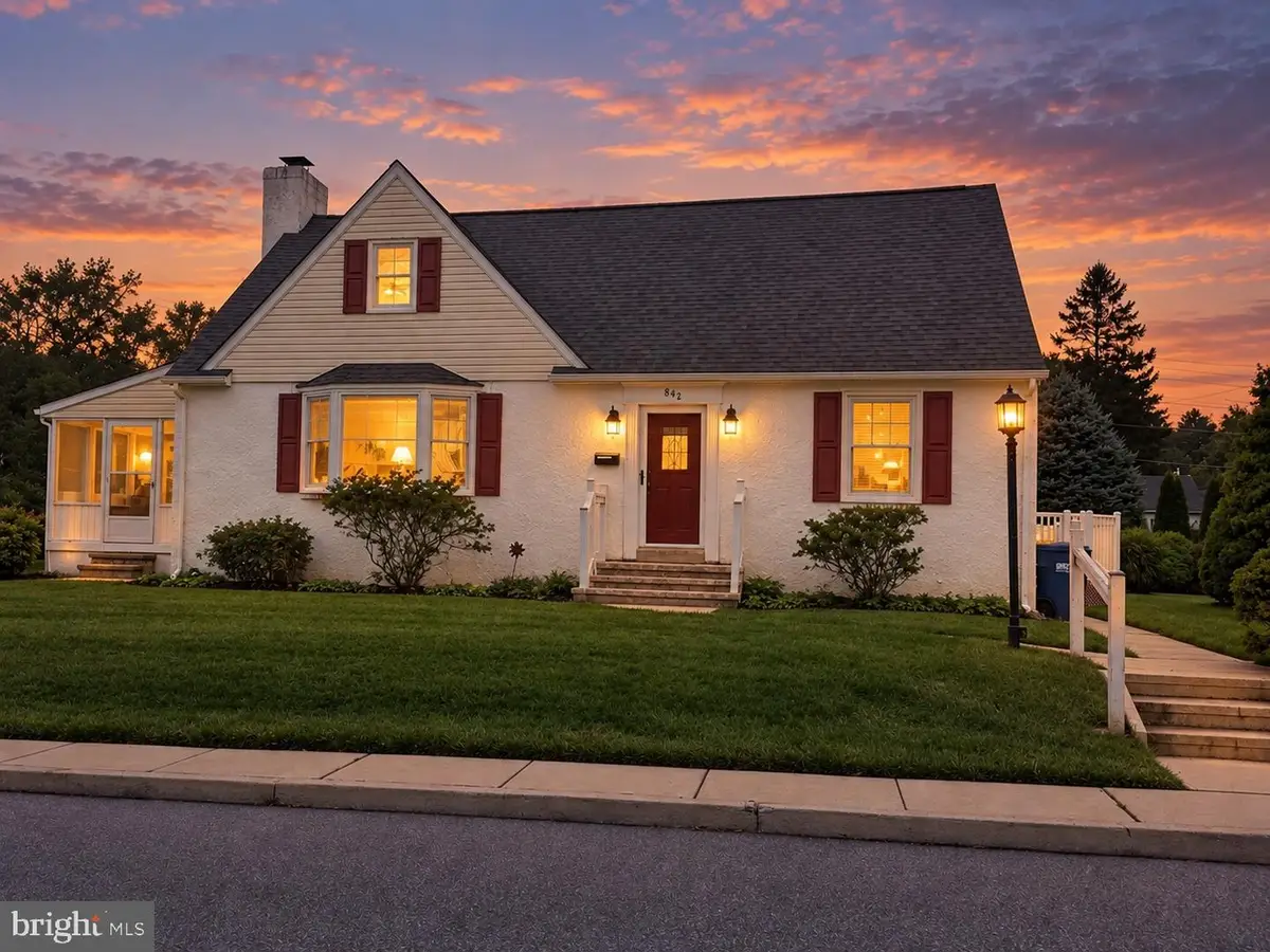 842 S Walnut St, Kennett Square, PA 19348 - #1