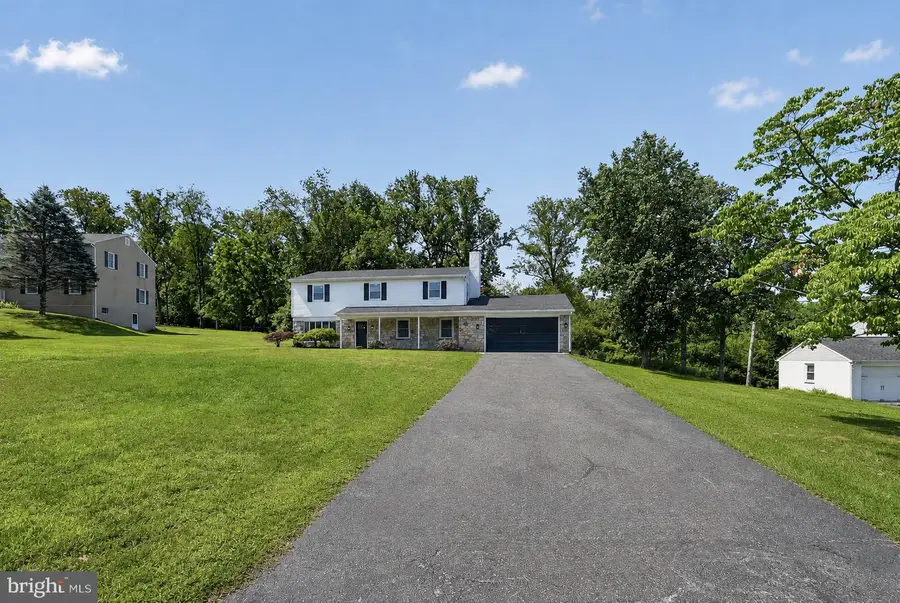 207 Sylvan Dr, Pottstown, PA 19465 - #2