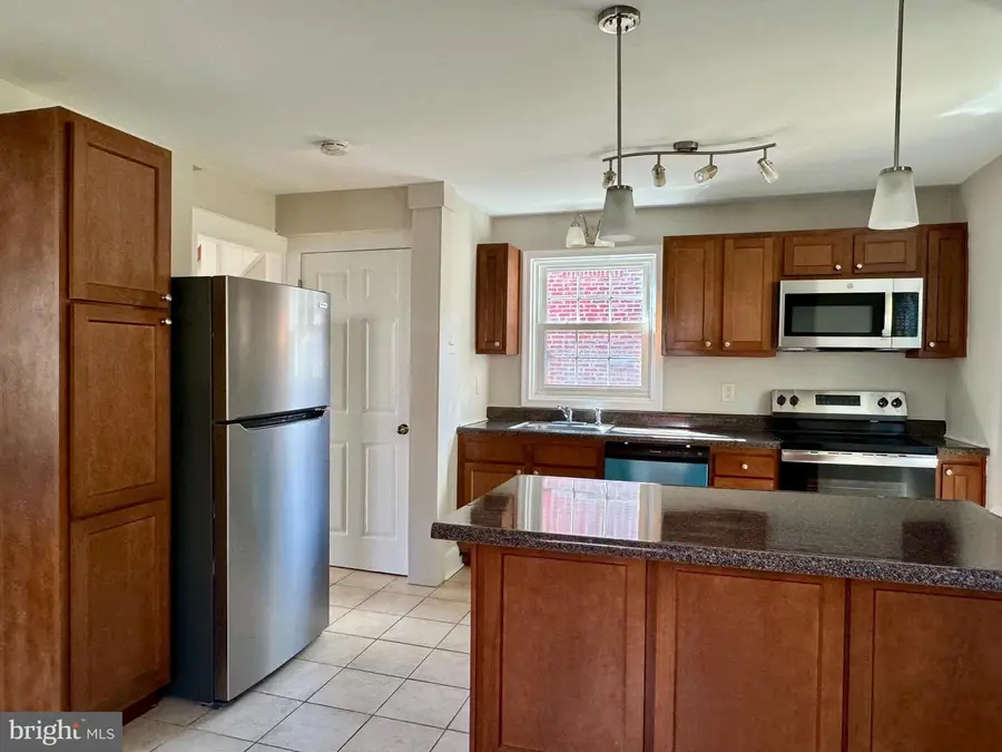 24 Lafayette Ave, Coatesville, PA 19320 - #3
