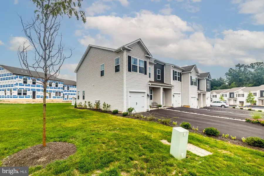 215 Derby Dr, Coatesville, PA 19320 - #2