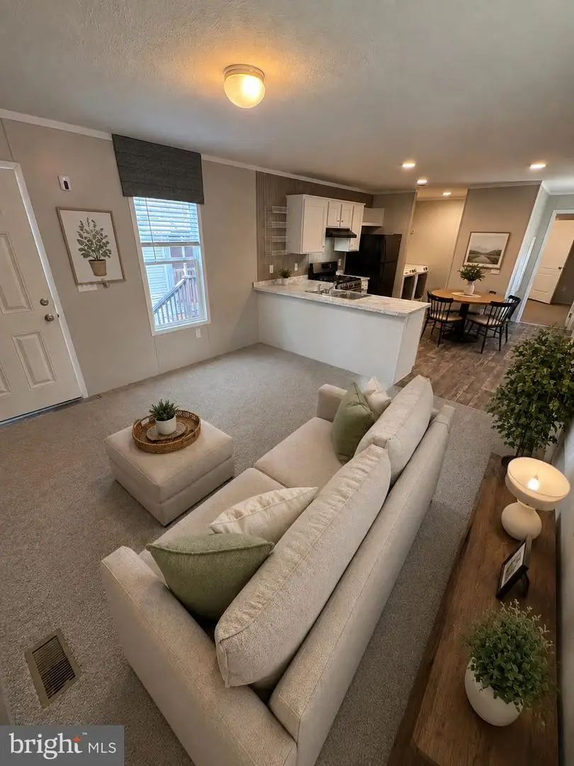 68 Ashwood Ln, Phoenixville, PA 19460 - #1