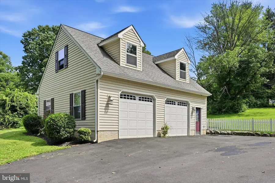 1126 Yankee Dr, Downingtown, PA 19335 - #3