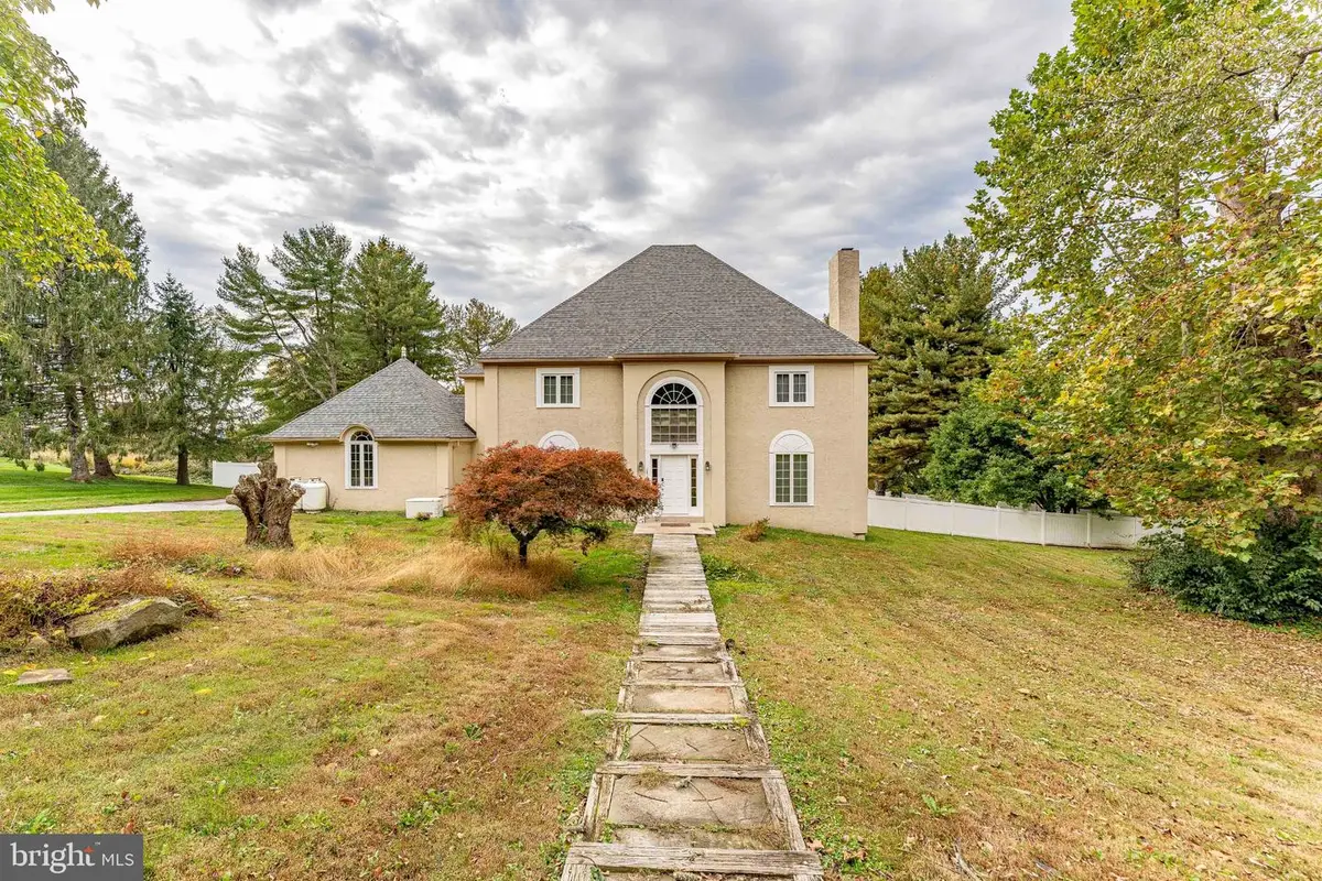 1103 Clover Hill Dr, West Chester, PA 19382 - #1