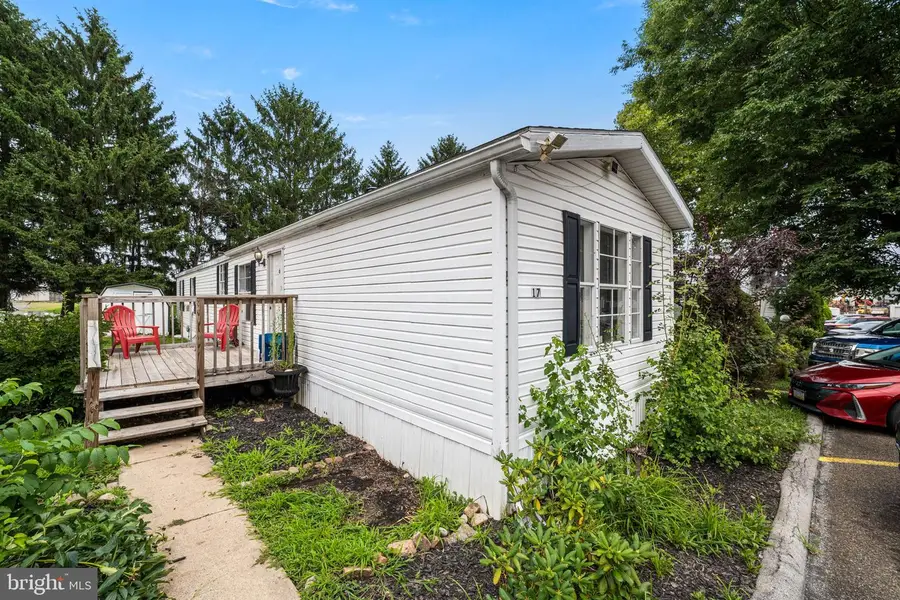 17 Vintage Ln, Honey Brook, PA 19344 - #2