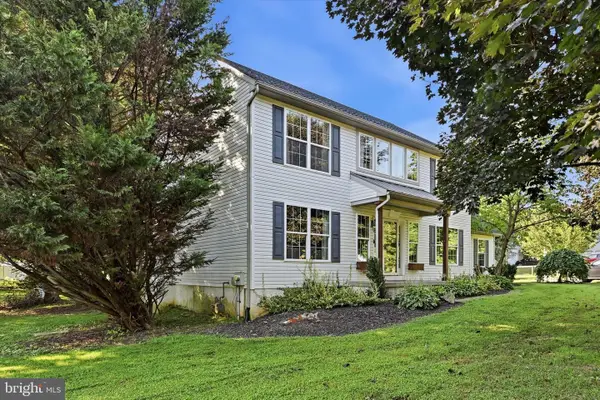 204 Country Dr, OXFORD, PA 19363