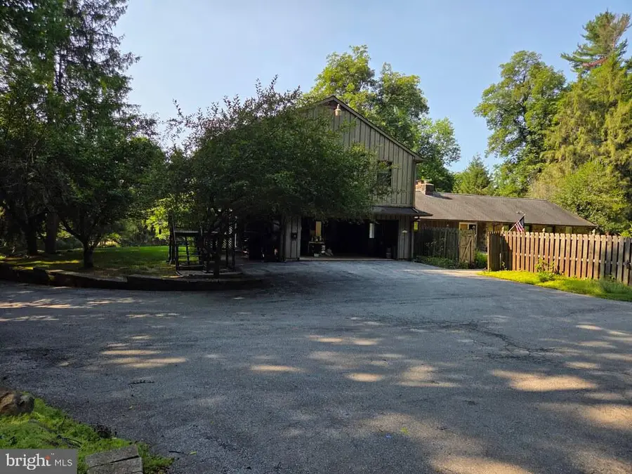 151 Indian Run Rd, Glenmoore, PA 19343 - #2