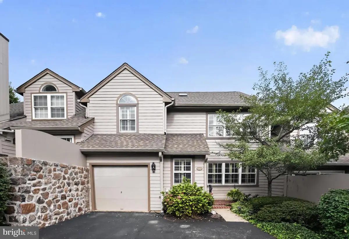25 Manchester Ct #25, Berwyn, PA 19312 - #1