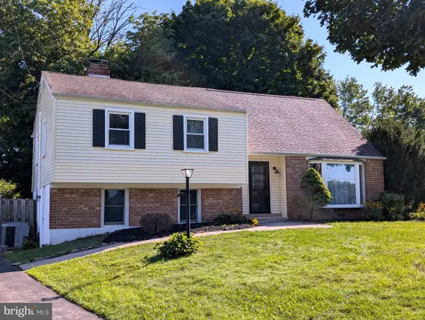 1320 Greentree Ln, WEST CHESTER, PA 19380