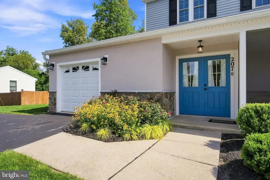 207 S 5 Points Rd, West Chester, PA 19382 - #3