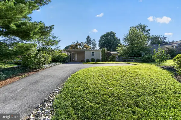 14 W Golf Club Ln, PAOLI, PA 19301