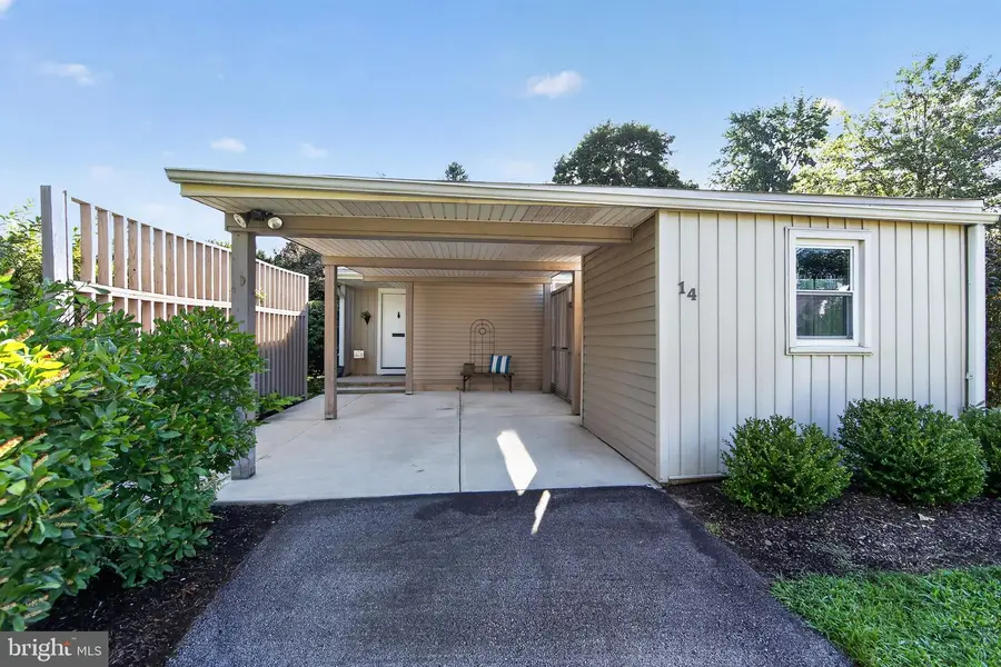 14 W Golf Club Ln, Paoli, PA 19301 - #2